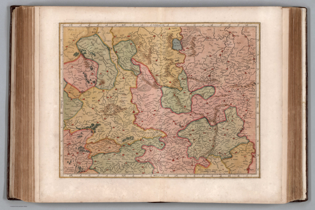 Detailierte Karte von Deutschlands Regionen auf einem offenen Buch dargestellt.