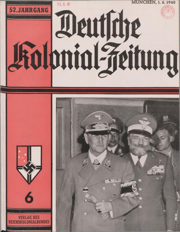 Ein Buchumschlag mit Adolf Hitler umgeben von Leuten mit Mützen, betitelt "Deutsches Kolonial-Feitung" und datiert 11/1940.