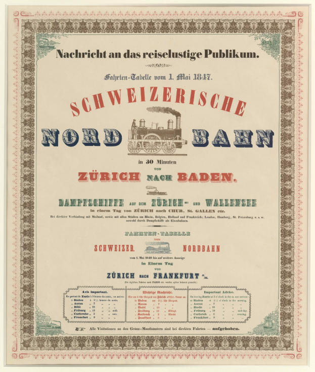 Plakat mit einem Zug in der Mitte auf einem hellgelben Hintergrund mit schwarzem und weißem Karomuster, Text "Schweizerische Nordbahn in Baden, Deutschland" in fetter schwarzer Schrift mit einem dekorativen Rahmen.