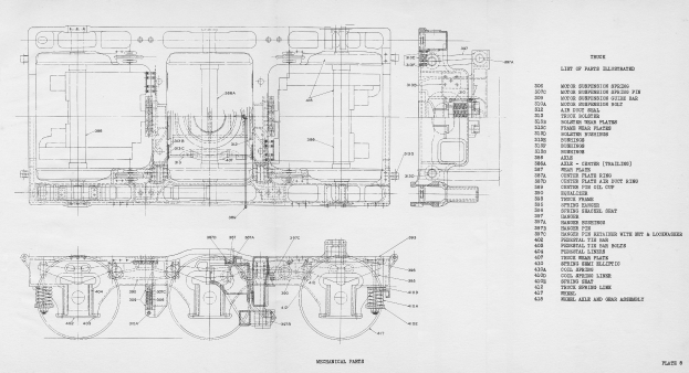 Detailierte Linienzeichnung eines Automotors auf Papier mit erklärendem Text, zeigt Komponenten wie Kolben und Ventile.