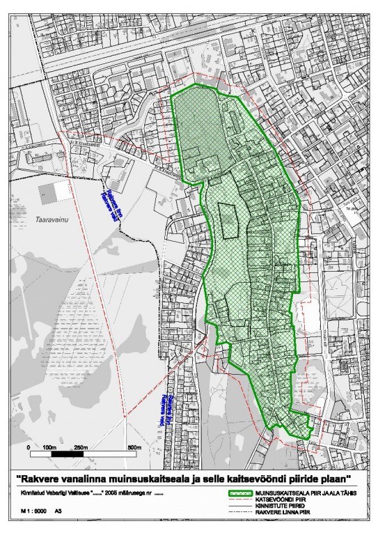 Ein Plakat mit einer Stadtkarte, auf der ein grüner zentraler Bereich hervorgehoben ist, und Text, der Straßen, Parks und Sehenswürdigkeiten beschreibt.