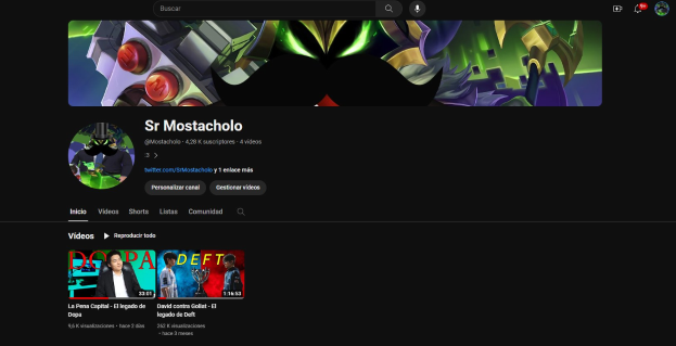 Screenshot einer Website mit schwarzem Hintergrund, das animierte Bilder und Text anzeigt, betitelt mit "Wie lade ich YouTube-Videos herunter", das auf einen YouTube-Videostreaming-Dienst hinweist.