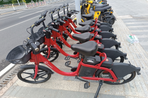 POL-K: 250404-6-K Verdächtiger Fahrrad Dieb in Rondorf festgenommen - E-Bikes, Rennräder und Mountainbikes beschlagnahmt